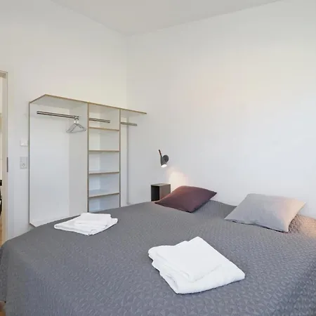 Dom wakacyjny Awesome In Lembruch-dmmer See With Sauna, Wifi And Indoor Swimming Pool *